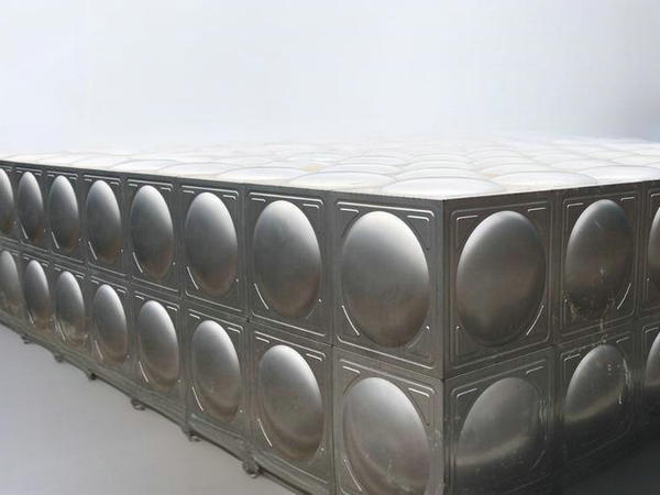 304和316晉城不銹鋼水箱的價(jià)格差異是多少?